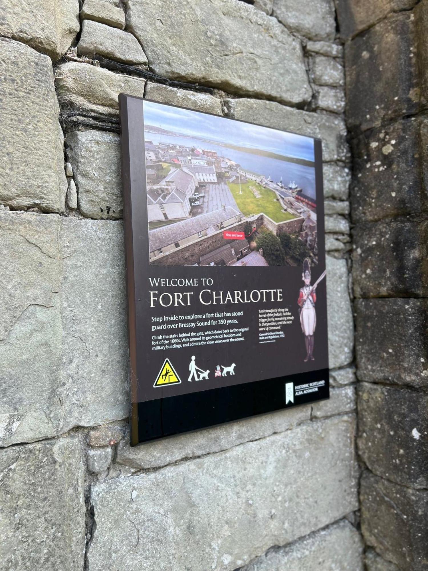 לרוויק Fort Charlotte Guest House מראה חיצוני תמונה